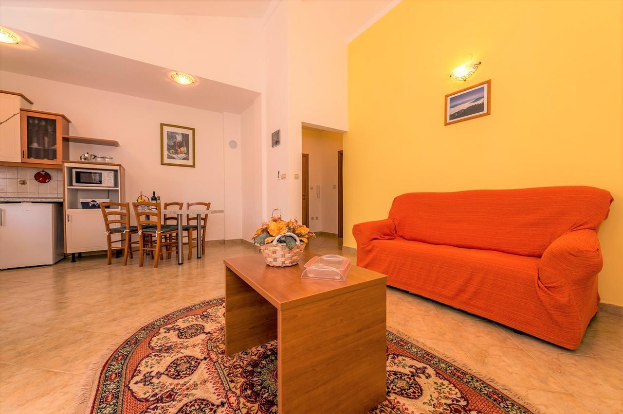 Villa Valtrazza Tar-Vabriga Room photo